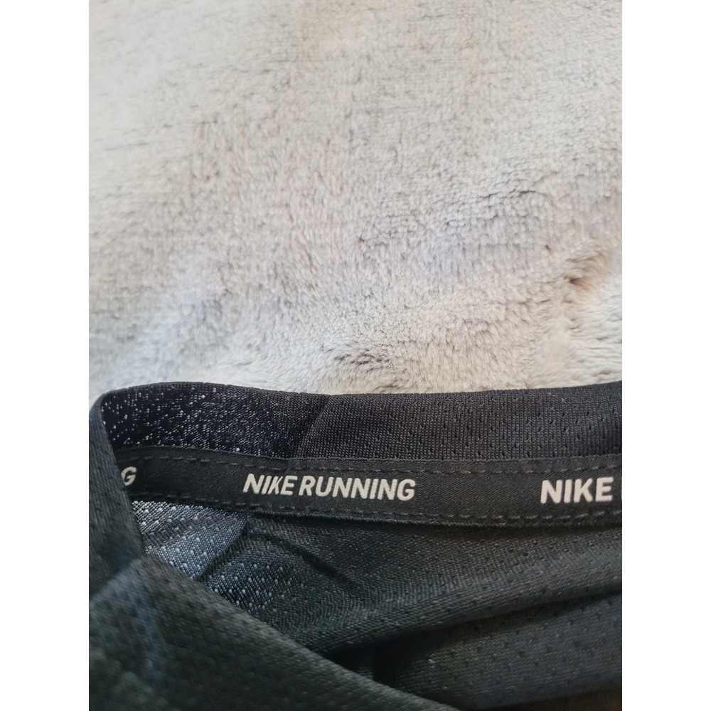 Nike Dri-FIT Mens Large Short Sleeve Black Running Training Gym Logo TShirt Top - Picture 9 of 16